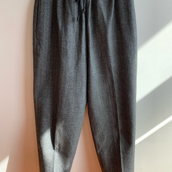 Aritzia - Babaton - elastic waist dress pants - Picture 2 of 7